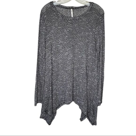 Jillian Nicole Sweater - Picture 1 of 7